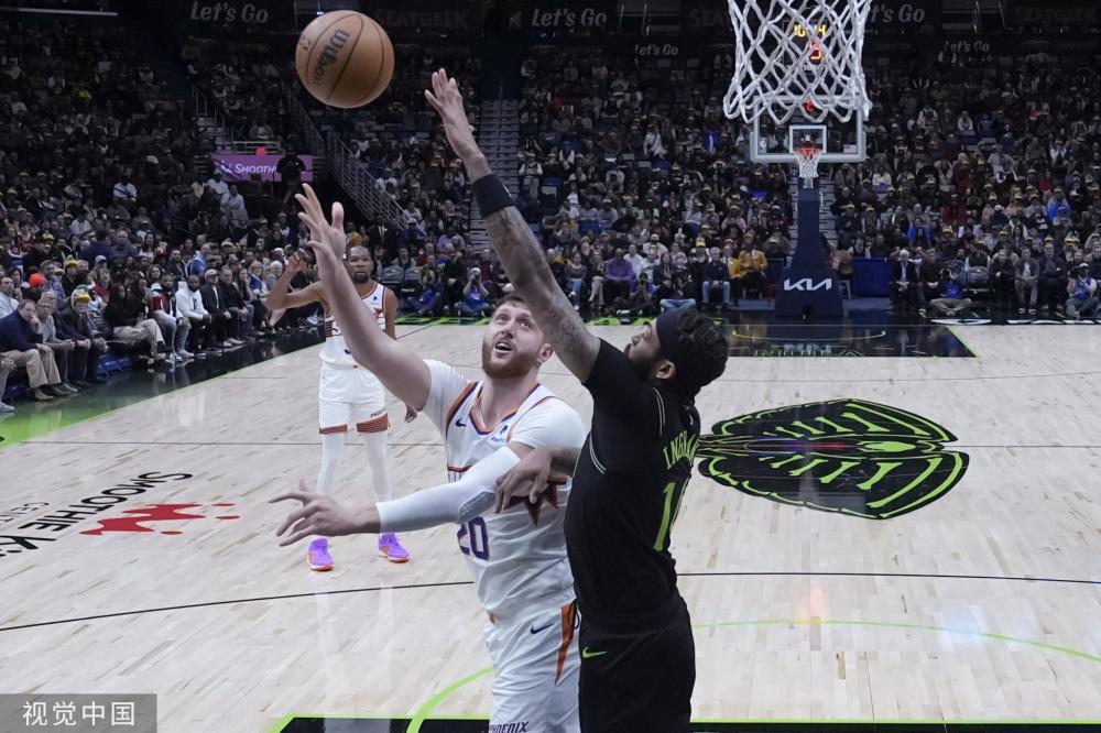 球队在锋线 球队在锋线